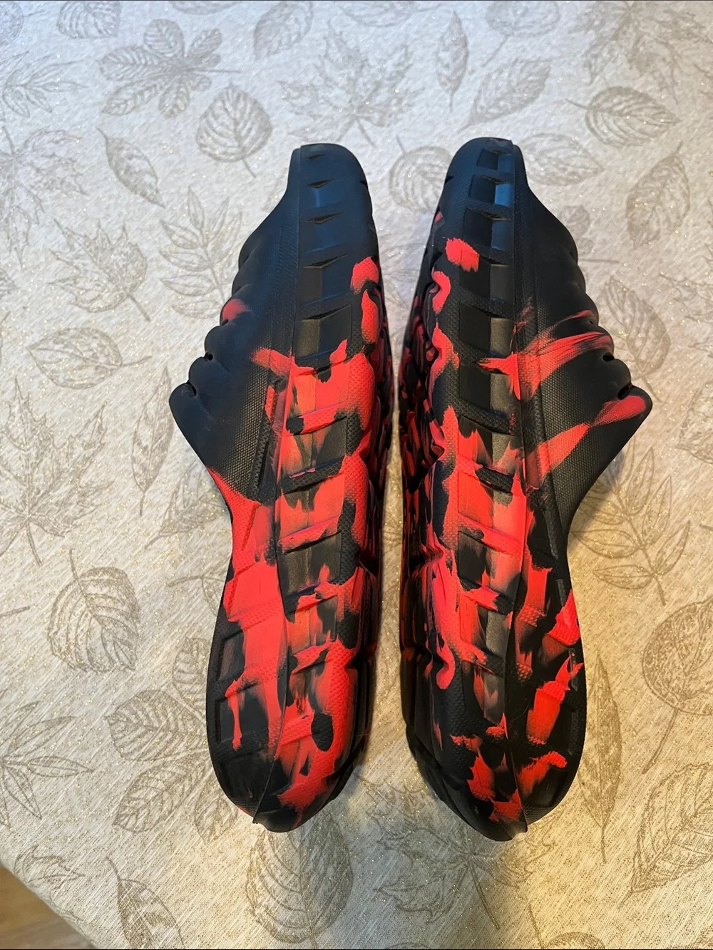 GPOS Black Slide Sandals with Red Splash Details